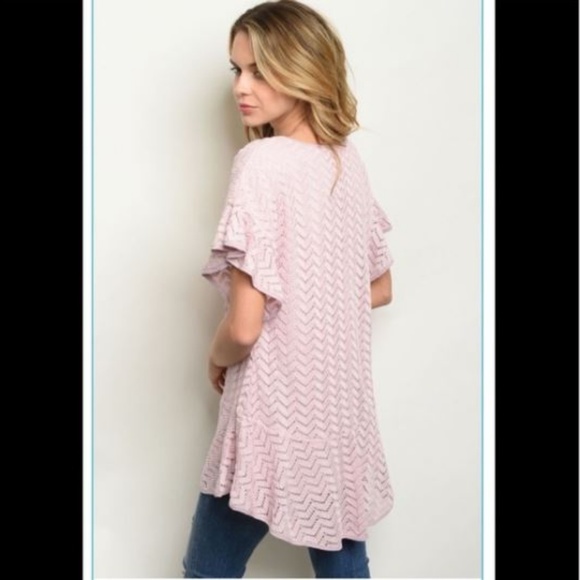 🎉HP🎉 ONE LEFT!! Pretty Crochet Lined Entro Blouse - Picture 3 of 6